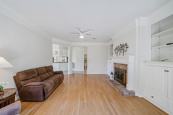 32236 Watersmeet Dr-21