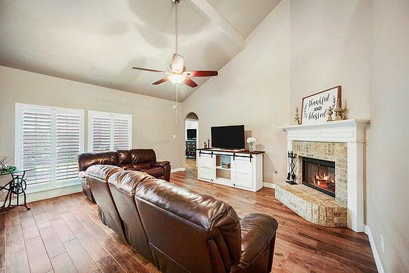 20414 Canyon Shadow Dr-8