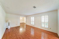 5411 Theall Rd-6