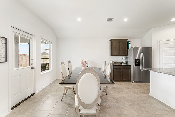 1046 Appaloosa Lane-16