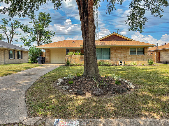 2202 Stonecrest-2