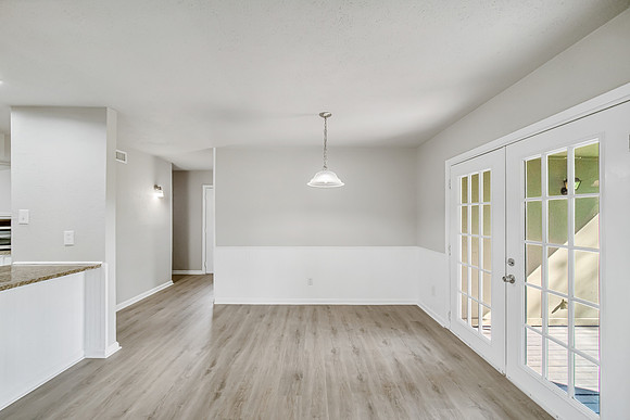 17403 Wild Willow Ln-7