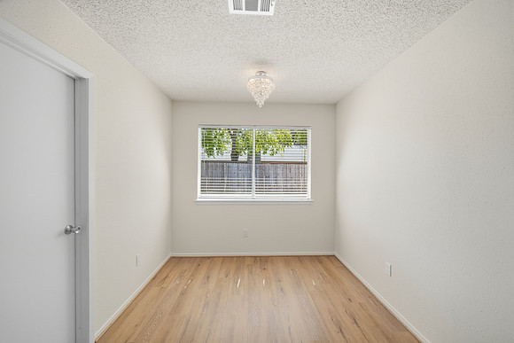 17819 Fieldglen-24