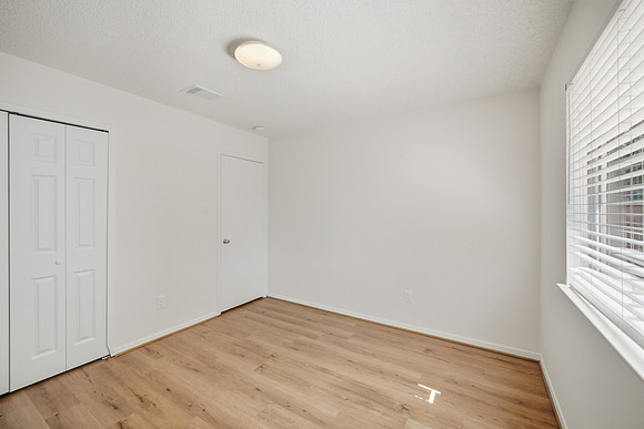17819 Fieldglen-7
