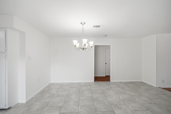 9524 Truscon Dr-8