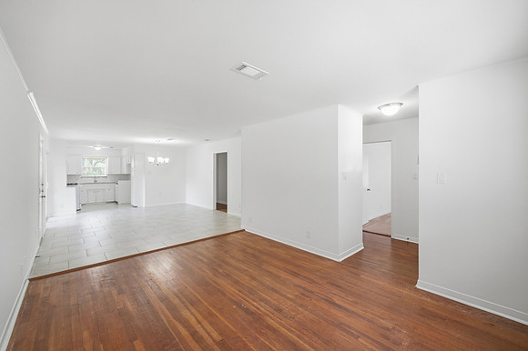 9524 Truscon Dr-6
