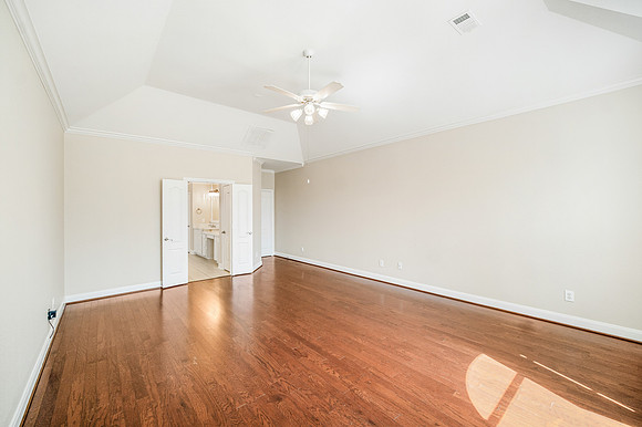 13910 Greenwood Manor Drive-35