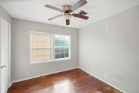 8654 Sonneville Dr-15