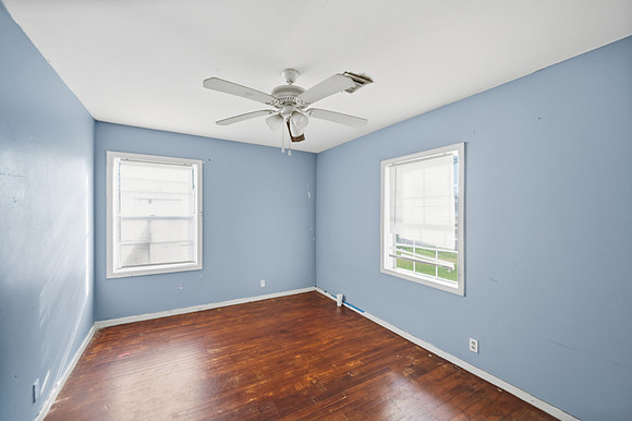 8654 Sonneville Dr-13