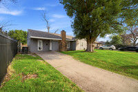 8654 Sonneville Dr-2