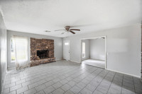 8654 Sonneville Dr-6