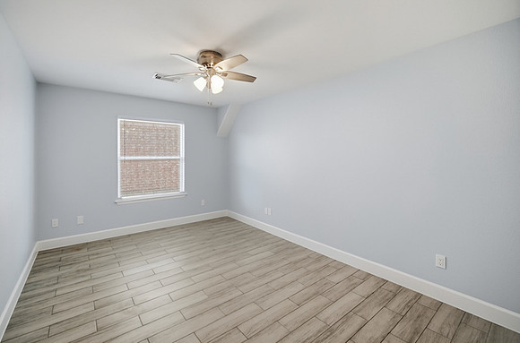 3116 Creek Bank-16