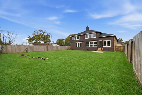 16511 Boston Post staged-15