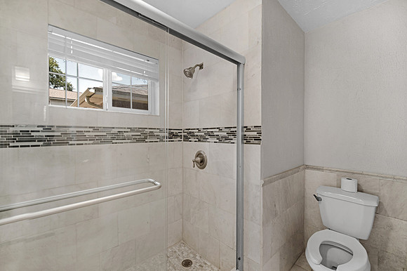 10306 Pear Oak Dr-8