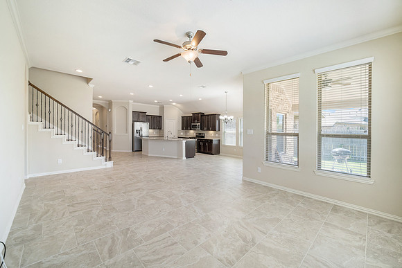 16602HighlandCountryDr-21