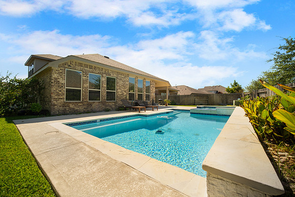 16602HighlandCountryDr-33