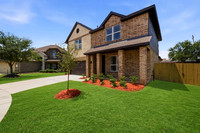 1022 Fairway Cir staged3