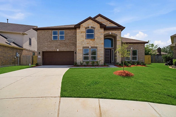 1015 Fairway Cir staged1