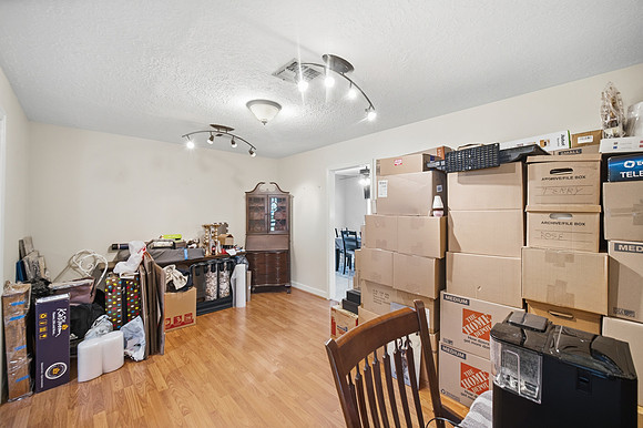15406 Glenwood Park Dr-66