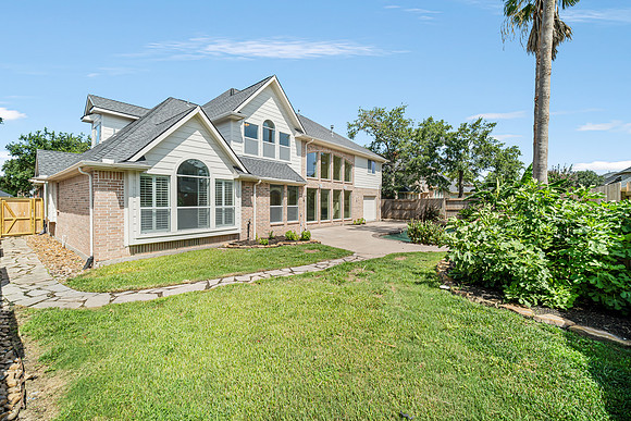 13910 Greenwood Manor Drive-40