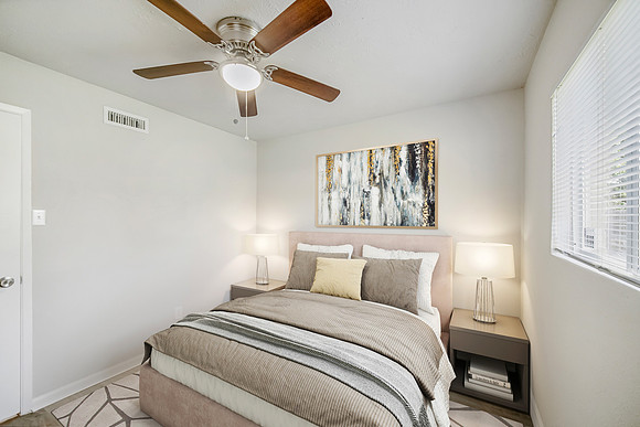 17403 Wild Willow Ln-18