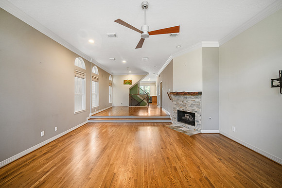 707 Knox-18
