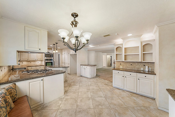 5411 Theall Rd-22