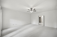 8414 Crescent Wood17