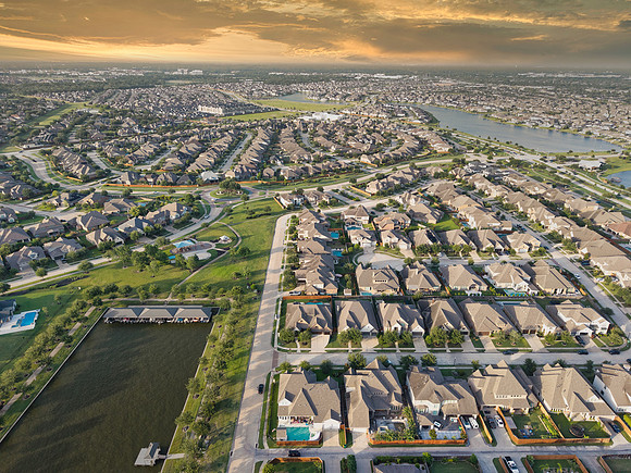 19526 Rockview Ledge Ln Drone-3