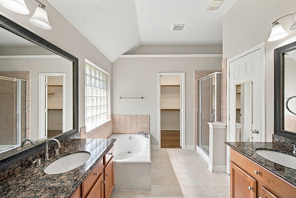 10010 Red Mesa Dr25