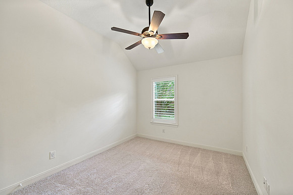 12123706 indian Hills