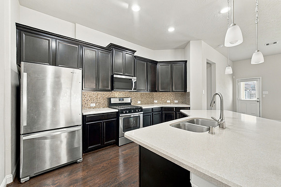 8119 W. Pine Creek Bend 18