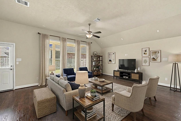 8119 W. Pine Stage56