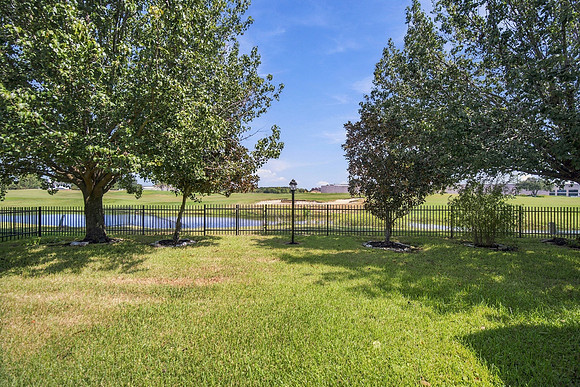 10010 Red Mesa Dr27