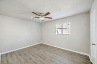 17403 Wild Willow Ln-19