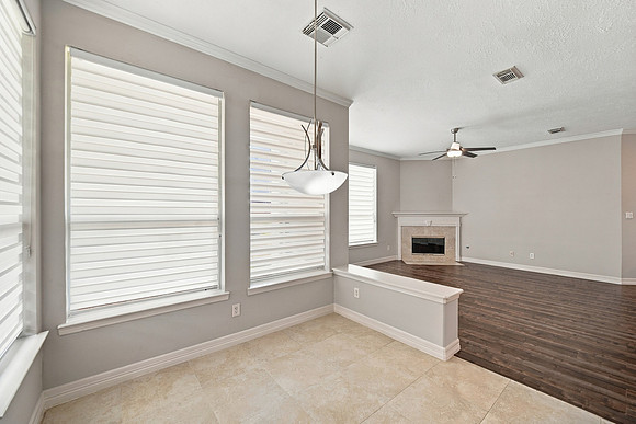 10010 Red Mesa Dr16