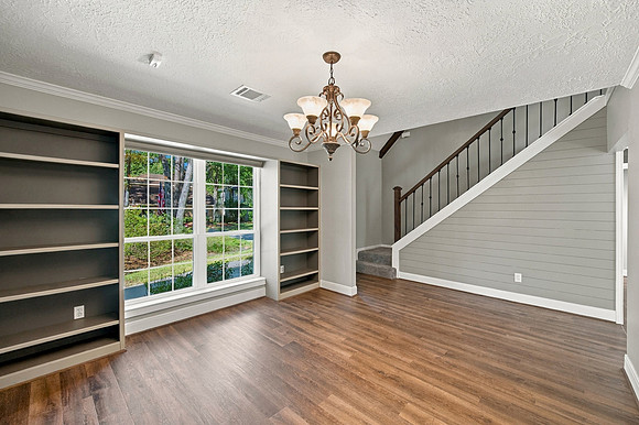 3222 Knoll Manor6