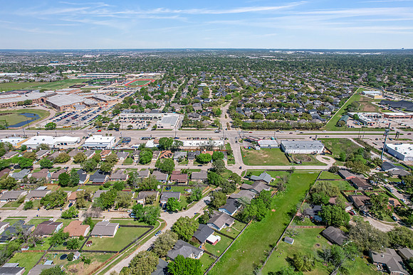 17403 Wild Willow Ln-37
