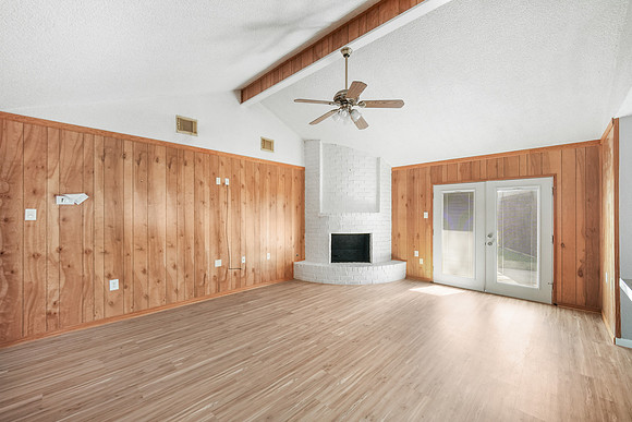 14422 Roundstone Ln-14