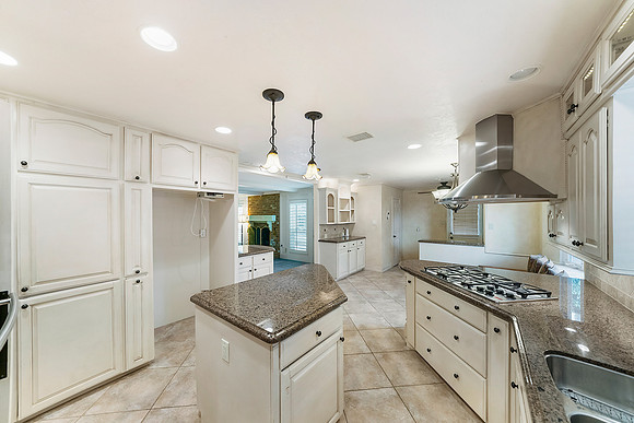 5411 Theall Rd-19