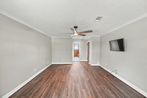 3222 Knoll Manor16