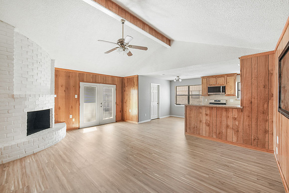 14422 Roundstone Ln-15