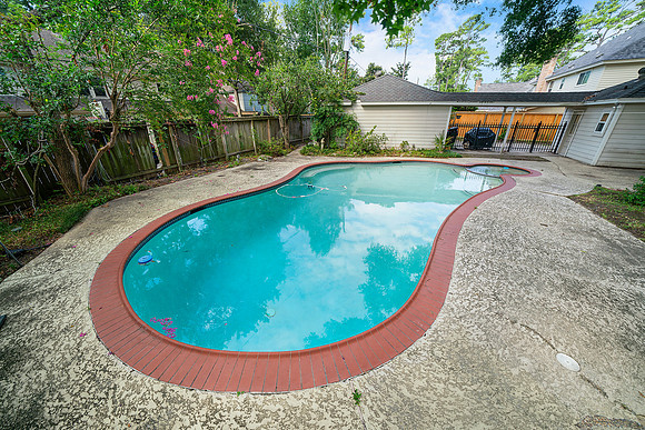 5411 Theall Rd-50