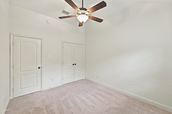 12623706 indian Hills