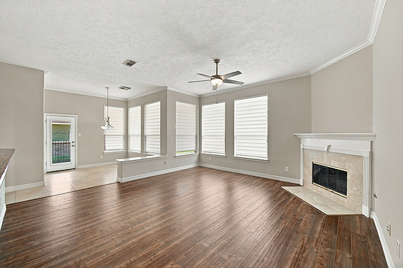 10010 Red Mesa Dr13