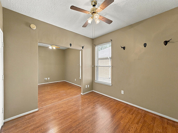 20911 Willow Shadows36
