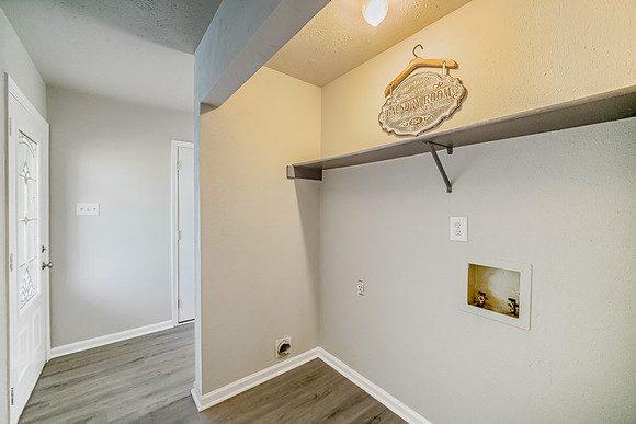 17403 Wild Willow Ln-23
