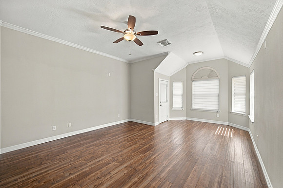 10010 Red Mesa Dr23