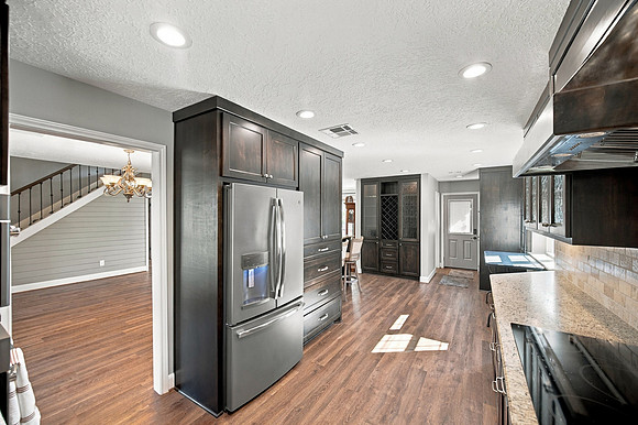 3222 Knoll Manor12