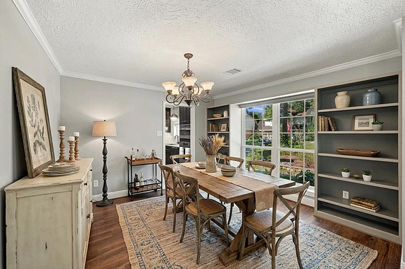 3222 Knoll Manor34